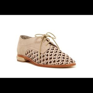 Matt Bernson Gimlet Cutout Oxford Shoes. Size 8.5